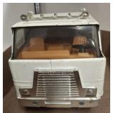 INTERNATIONAL VINTAGE TRUCK