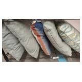 GROUP OF THROW PILLOWS