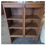 BOOK / COLLECTABLES DISPLAY SHELF