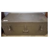 MILITARY TRUNK W/ TRAY
