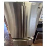 LG SIDE BY SIDE FRIDGE STAINLESS WITH PULL OUT
