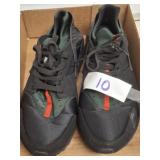 NIKE AIR SIZE 10