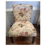 UPHOLSTERED ACCENT CHAIR