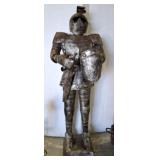 MEDIEVIAL KNIGHT METAL STAUE