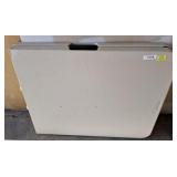LIFETIME 6 FT FOLDING TABLE