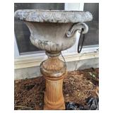 COMPOSITE URN ON COLUMN FOUNTAIN
