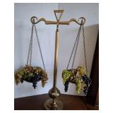 DECORATIVE BALANCE SCALE 23X44