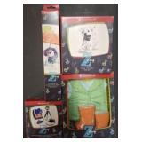 AMERICAN GIRL Z YANG, FILMING ACC, RAINY DAY OUTFI