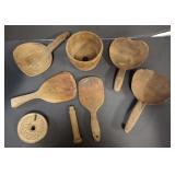 VINTAGE WOODEN WALL DECOR UTENSILS