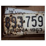 ASSORTED VINTAGE LICENSE PLATES