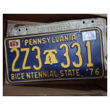 ASSORTED VINTAGE LICENSE PLATES