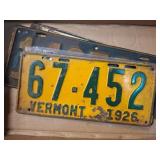 ASSORTED VINTAGE LICENSE PLATES
