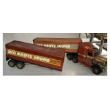BUDDY L METAL KENWORTH TRACTOR AND 2 TRAILERS