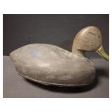HAND CARVED WOODEN DUCK DECOY
