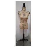 TORSO DRESS FORM ON STAND