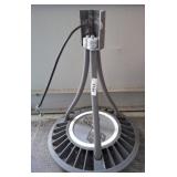 INDUSTRIAL LIGHT FIXTURE