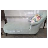 UPHOLSTERED TUFTED BACK CHAISE W/ PILLOW