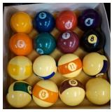 BILLIARD BALL SET