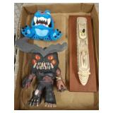 CRUISE SHIP MODEL, ACTION FIGURES