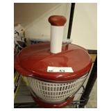 SALAD SPINNER, NESTING MIXING BOWLS