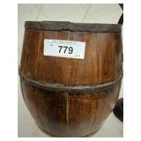 VINTAGE 10IN NAIL KEG