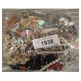 BAG OF COSTUME JEWELRY