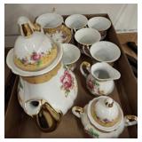 SORELLE PORCELAIN TEA SET