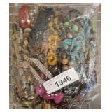 BAG OF COSTUME JEWELRY