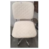OFFICE CHAIR-CHROME BASE/VINYL UPHOLSTERY