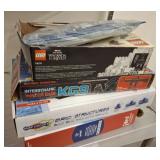 ASSORTED LEGOS, KG9 TOY, BRIC STRUCTURES