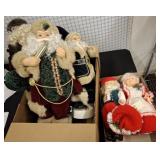 GROUP OF CHRISTMAS DECOR, SANTAS, MISC