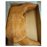 LADYS BOOTS SIZE 38