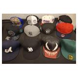 TRAY OF ASSORTED HATS