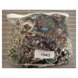 BAG OF COSTUME JEWELRY