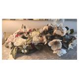 OIL LAMP, AND WREATH DCOR