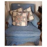 VITNAGE ARM CHAIR WITH SLIP COVER