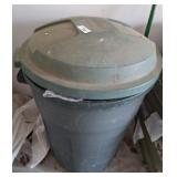 TRASH CAN WITH LID