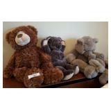 GROUP OF PLUSH BEARS