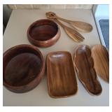 WOODEN SERVING SET, BOWLS, MISC