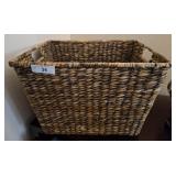 WOVEN BASKET SMALL HAMPER 16X14X14