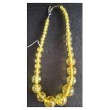 CONFETTI PLASTIC BEADED NECKLACE