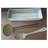 AGATE TRAY AND UTENSILS