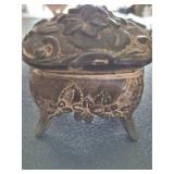 VINTAGE METAL JEWELRY CASKET