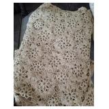 LINENS, TABLE CLOTHS, MISC