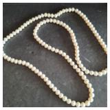 SOLID STRAND PEARL NECKLACE