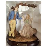 GIFT COLLECTION FIGURINE