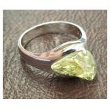 925 PERIDOT RING SIZE 8
