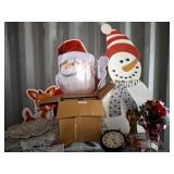 GROUP OF CHRISTMAS AND OTHER DECOR ITEMS