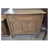 1 DRAWER 2 DOOR OAK WASH STAND