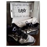 NIKE KD MENS SNEAKERS SIZE 9.5